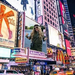 Meet your Posher, Charifa